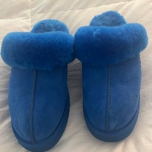 Women’s UGG Blue size 9